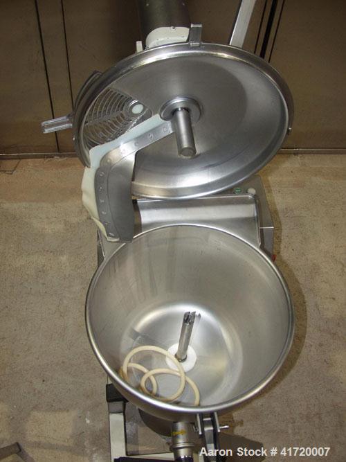 Used Stephan UM 60 E/S Universal Mixer/Cutter. Stainless steel, capacity 15.9 gallons (60 liters), mixing speeds 1500/3000 rpm, 50 hz. Built in 1995.