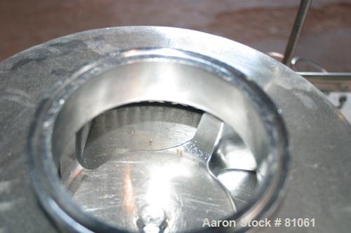 USED:Tri Clover Tri Blender, model F3218, 316 stainless steel.Approx 10" diameter impeller, 4-1/2" tri-clamp powder inlet (nohopper), 1-1/2" tri-clamp liquid inlet, 2-1/2" tri-clamp liquidoutlet. Dry...