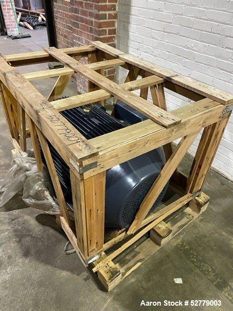 Unused- Leeson Globetrotter 100 HP Motor, Model UH 444TTFCD6086BB I. Rated 100hp (75kW) at 3/60/230/460 volt, 1190 rpm. Rated 75hp (56 kW) at 3/50/190/380 volt, 990 rpm. Cat# GT1047A. Frame 444T. Typ...