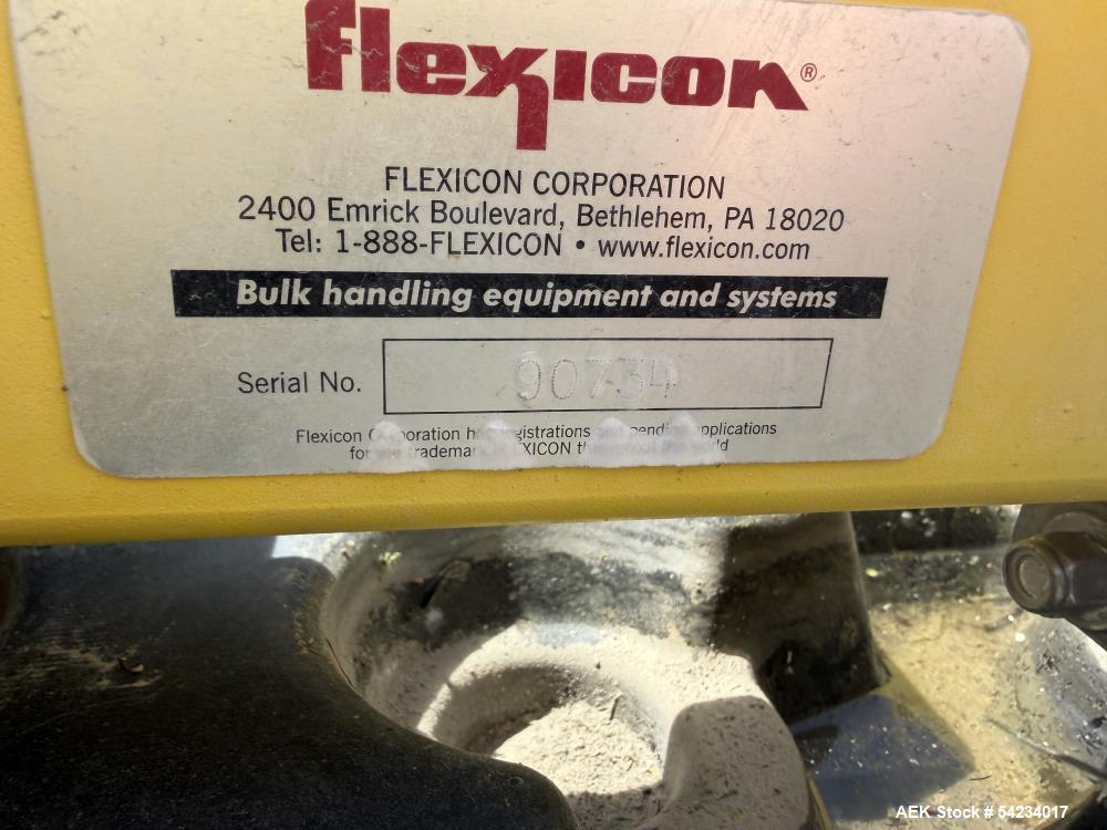 Used Flexicon Loader with ChainVey System.
