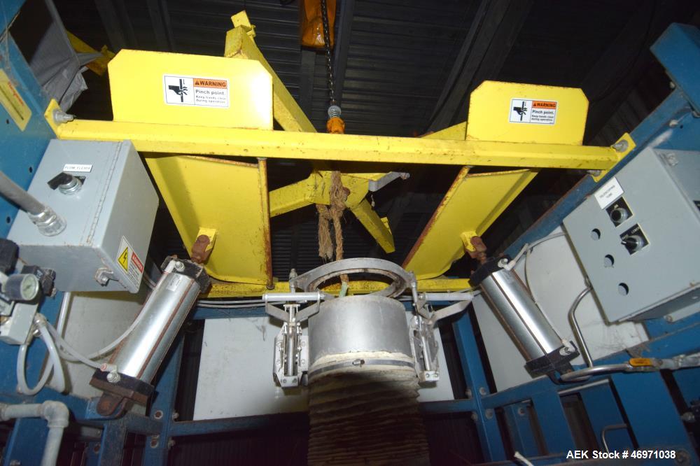 Used Flexicon BFH-C-X Half Frame. Includes (2) air operated bag holders, (1) Tele-Tube telescoping tube, (1) Salina Vortex slide valve, (1) Flexicon hopper, (1) ball valve. Mounted on a carbon steel ...