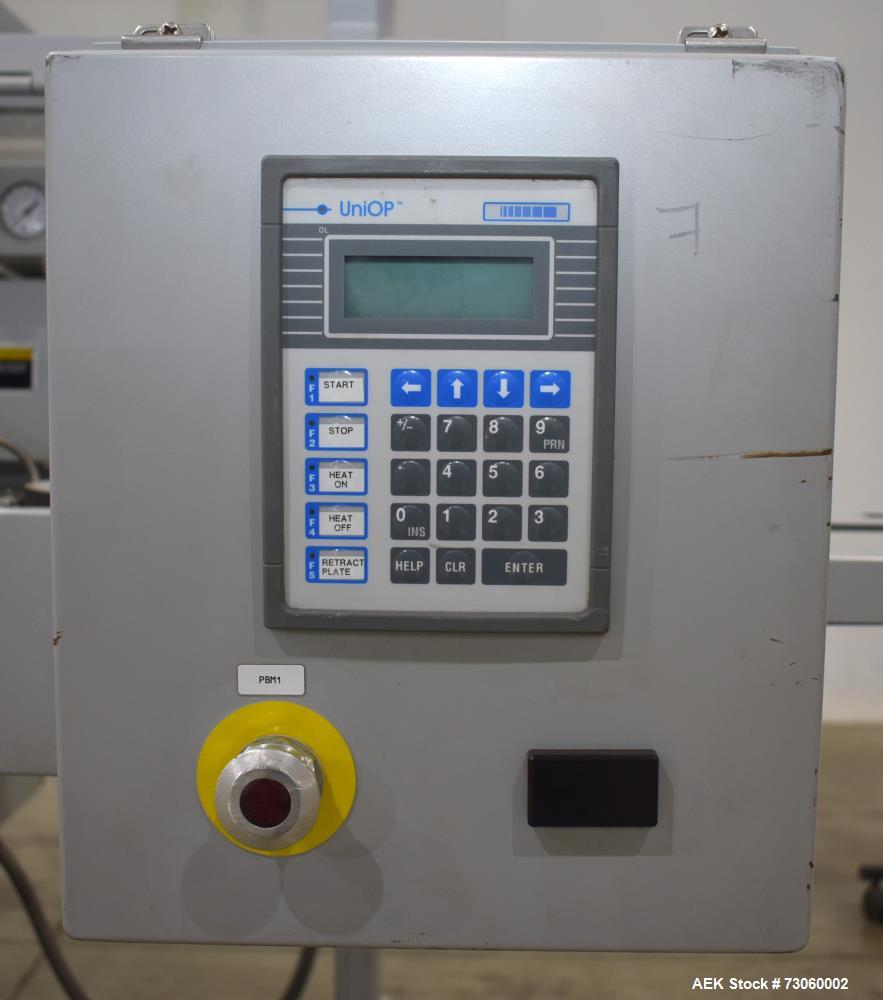 Used Bosch Model S-CH-S High Speed Heavy Duty Continuous Band Sealer. Designed to seal bulk bags at speeds from 30 - 75 feet per minute. Capable of handling heat sealable films up to 8 mil. gusseted ...