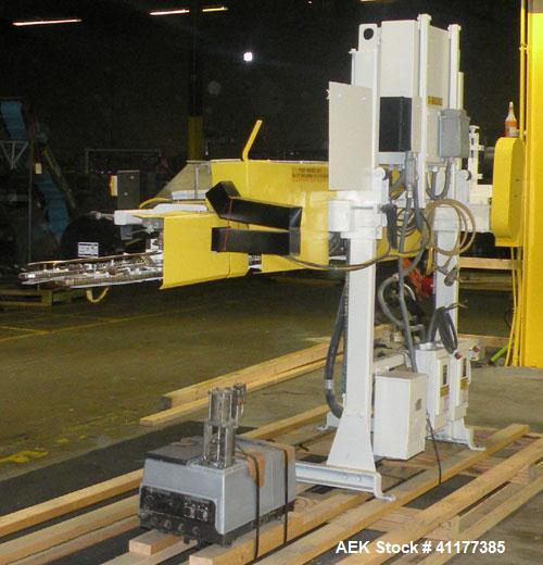 Used Doboy Hot Melt Glue Pinch Bottom Bag Sealer, Model CHG-HD. Capable of speeds up to 100 bags per minute. Machine operates right to left. Runs a double fold design with a bag size range: 3 to 20 l...