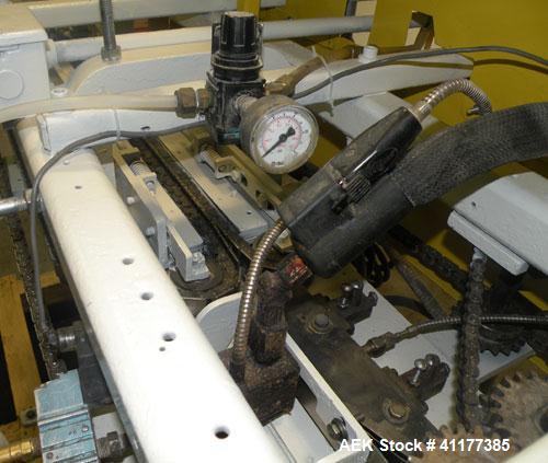 Used Doboy Hot Melt Glue Pinch Bottom Bag Sealer, Model CHG-HD. Capable of speeds up to 100 bags per minute. Machine operates right to left. Runs a double fold design with a bag size range: 3 to 20 l...