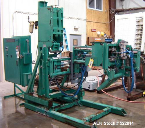 USED: Stone Container model US 2000 ultra sonic valve bag sealer with low hours. Hour meter 868 hours.