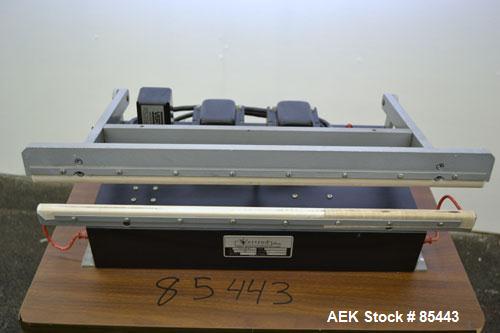 Used Vertrod Thermal Horizontal Impulse Heat Sealing Machine, Model 20A/CAB. Approximate 21" long x 1/2" wide seal area.Manually adjustable heat setting, 1/60/115/120 Volt, 960 Watt. Foot pedal opera...