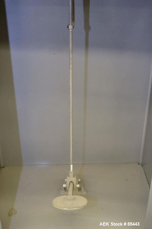 Used Vertrod Thermal Horizontal Impulse Heat Sealing Machine, Model 20A/CAB. Approximate 21" long x 1/2" wide seal area.Manually adjustable heat setting, 1/60/115/120 Volt, 960 Watt. Foot pedal opera...