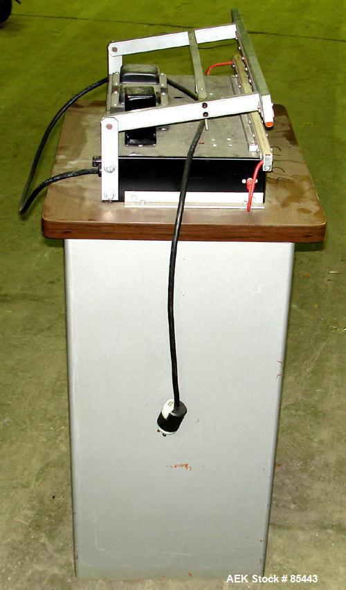 Used Vertrod Thermal Horizontal Impulse Heat Sealing Machine, Model 20A/CAB. Approximate 21" long x 1/2" wide seal area.Manually adjustable heat setting, 1/60/115/120 Volt, 960 Watt. Foot pedal opera...