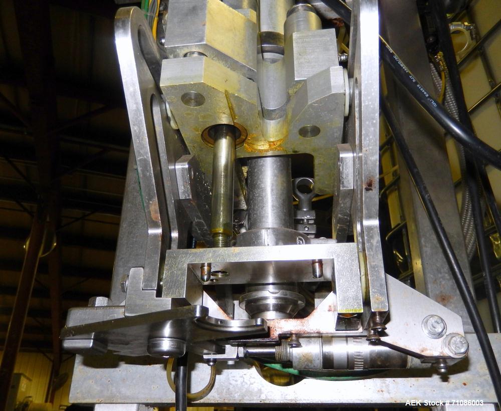 Used Liqui-Box Corp Model 1000-CIT-W Bag-In-Box Liquid Filler. Is capable of speeds from 3-6 per minute at fills from 1 to 5 gallons. Is a single-head filler, best used for oxygen-sensitive products....