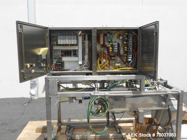 Used LiquiBox (DuPont) BIB Filler. Strip fed bag filler with OxEvac system is designed to fill one to five gallon bags used in the wine, juice, beverage and other oxygen sensitive products. A carton ...