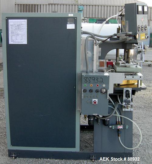 USED: Callanan RF sealing machine, 10 kw, model 100SP. 18" x 24" press, heated upper plate 14" x 20". Equipped with separate grid and plate meters, solid state rectifiers, tube type fast arc suppress...