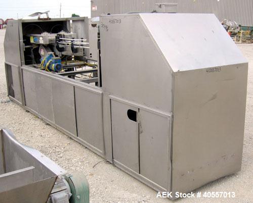 Used Bevco Low Level Bottle Gripper Air Rinser/ Inverter, Model 600, 304 stainless steel. Approximately 400 bottles per minute. Unit is on 12' centers from centerline of wheel to centerline, maximum ...