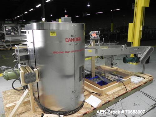 Used U.S. Bottlers Machinery Model Sanitair Cleaner DS-8 Rotary Air Bottle Cleaner capable of speeds up to 150 containers per minute. Uses a dual-stage cleaning process. Has duplex cleaning station c...