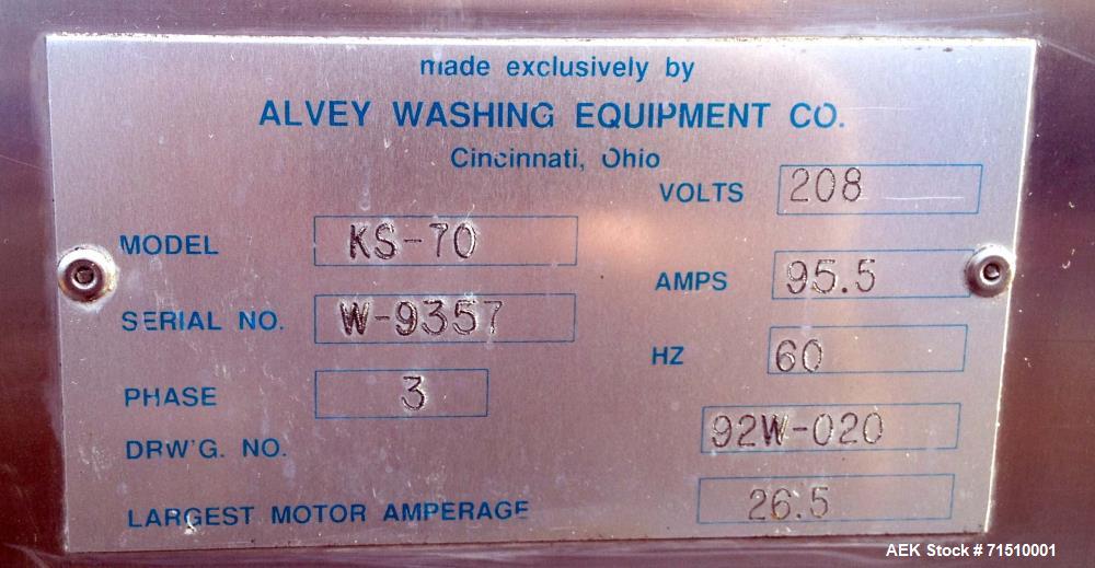 Used Alvey Tray Washer, Model KS-70. (2) Tray racks/carts, each cart holds 45 trays. Maximum tray dimensions 21"x 26 1/2". (3) levels of 15 trays on the cart. 3 phase/ 60 cycles / 208 Volts. 72" wide...