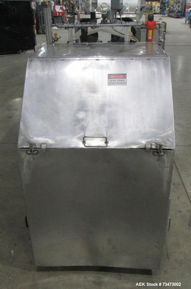 Used Bevco Model 510 Automatic Inline Bottle Gripper Rinser. Capable of speeds up to 500 containers per minute (depending on application). Container Size Range 1.5" - 9" (diameter) x 2" - 13" (height...