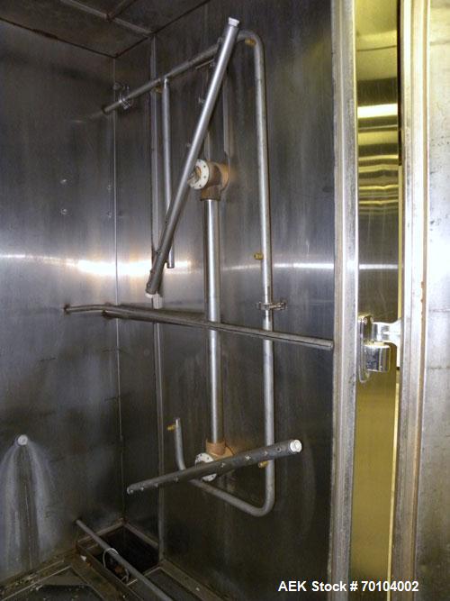 Used LVO Manufacturing Fully Automatic High Volume Pan and Rack Washer, Model RW1548G, Stainless Steel. Wash capacity 48 pans. Hinged front door. Wash area 31’’ wide x 42’’ deep x 77’’ high. Natural ...