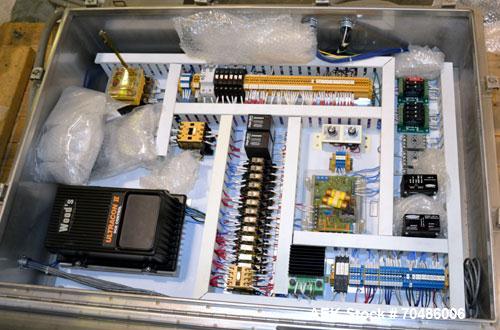 Used Alcoa Packaging Equipment 8 Head Rotary Chuck Capper, Model F-212-4. Capable of line speeds of 100 to 440/minute. Maximum container diameter 4.312’’, height 5-14’’, pitch diameter stars 12’’. Se...