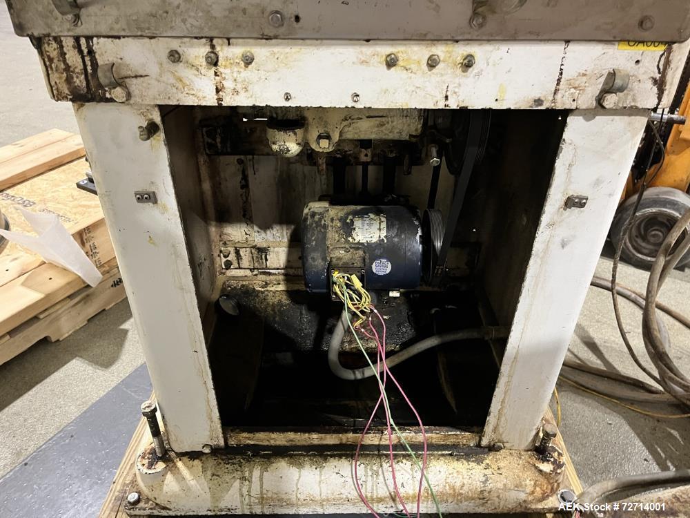 Used Consolidated C4F 4 Head Rotary Chuck Capper