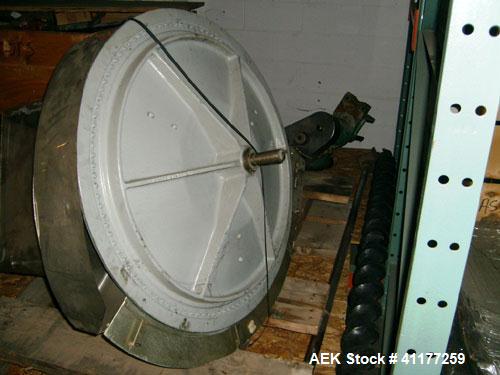 Used Consolidated Rotary Capper, Model TG-10-15. Capable of speeds up to 375 BPM. Has a Consolidated model F36 cap sorter. Cap size range: 13 - 70 mm (with proper change parts). Currently set up for ...