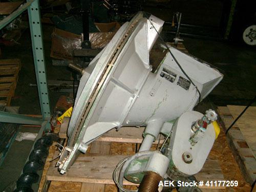 Used Consolidated Rotary Capper, Model TG-10-15. Capable of speeds up to 375 BPM. Has a Consolidated model F36 cap sorter. Cap size range: 13 - 70 mm (with proper change parts). Currently set up for ...