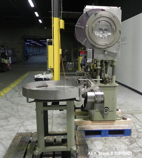 Used Resina Model S-30 Automatic Single Head Chuck Capper