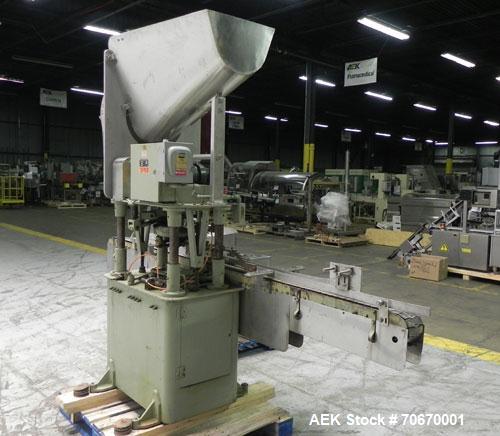 Used Resina Model S-30 Automatic Single Head Chuck Capper