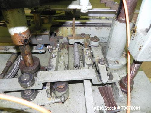 Used Resina Model S-30 Automatic Single Head Chuck Capper