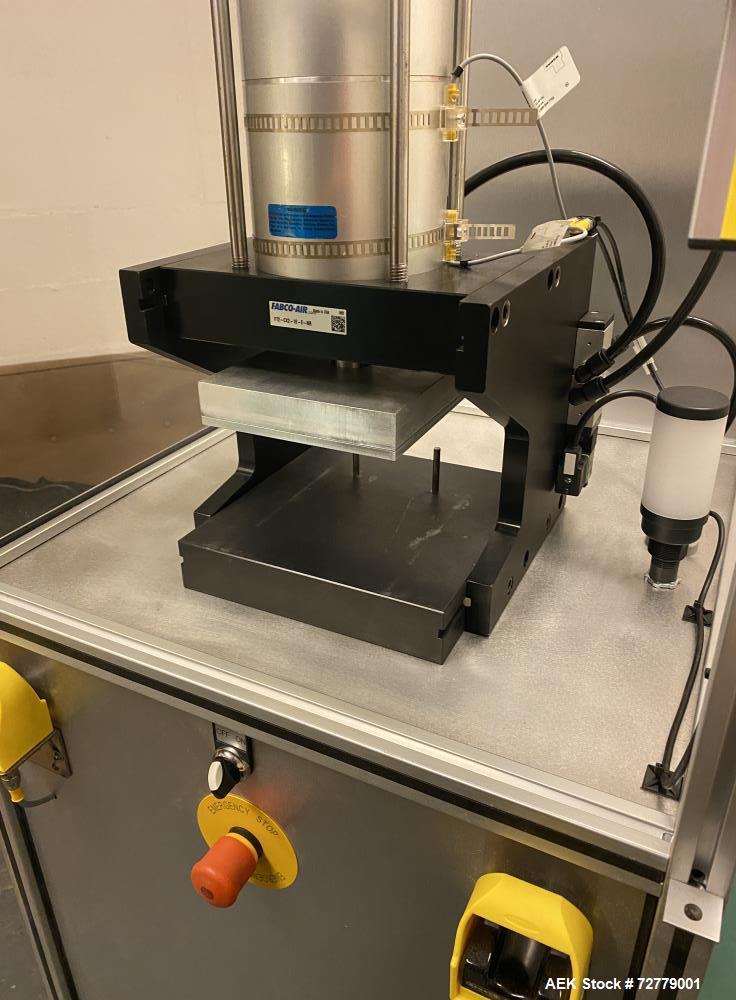 Used Convectium 710 Captain Capping Machine