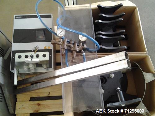 Used Corker Bertolaso / Silmo / Okema Delta 404. Including soft starter and format settings for different wine bottles (0.375l Bordeaux, 0.75l Bordeaux, 0.75l Schlegel). Year of construction: 1999.