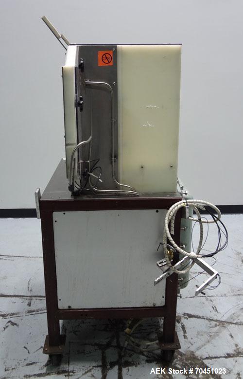 Used FDM Technologies Roller Ball Placer. Was last placing plastic 1-1/4" diameter roller balls in a cosmetic deodorant bottle. Has Appleton explosion proof junction box. Machine is mounted on caster...
