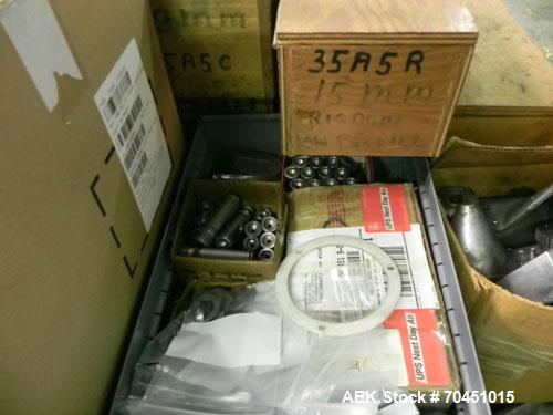 Used Anderson 8 Head Rotary Pump Placer and Crimper for fragrance, perfume and cologne. Aluminum body fragrance finger pump sprayers crimped to glass containers. Has PMC model MM36 valve stem sorter ...