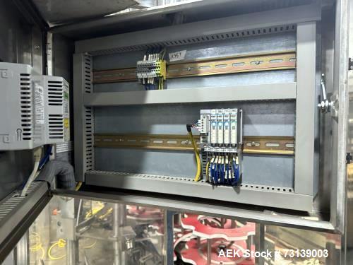 Mengibar Model CR8TP165 Trigger Spray Pump Placer and Inserter.