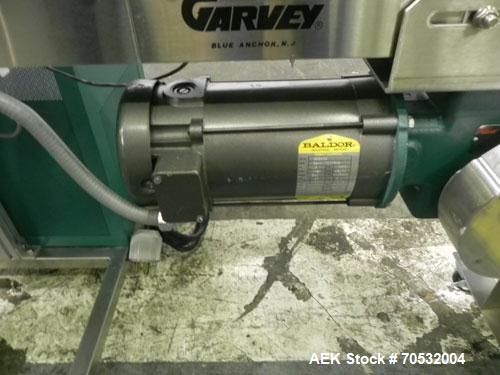 Used Enercon Industries Model Compak 3200 Induction Sealer. Machine is built with a Garvey 9600 series conveyor with a 71” long belt by 5” wide. Machine also has a Enercon Model Mobile Cart IM3352-03...
