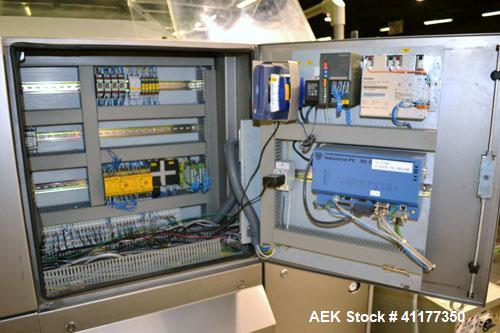 Used IWKA SC4 automatic horizontal cartoner capable of speeds up to 450 cartons per minute. Three Chain unit on 4" centers with adjustable bucket infeed.Carton size range: (Length) 20 to 75 mm, (Widt...