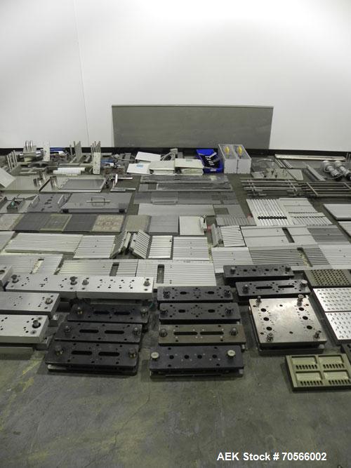 Used Uhlmann Model C2206 Automatic Horizontal Cartoner. Machine is capable of speeds up to 200 cartons per minute. Has 6" centers for a max carton range: length 130 mm, width up to 100 mm, depth to 2...