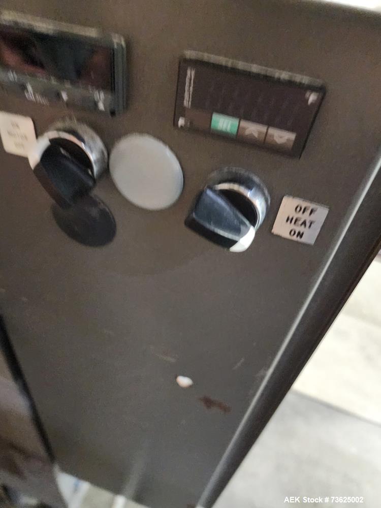 Used Econocorp Econoseal Spartan Model 8942 Semi-Automatic Horizontal Cartoner – Hot Melt Glue (2007)