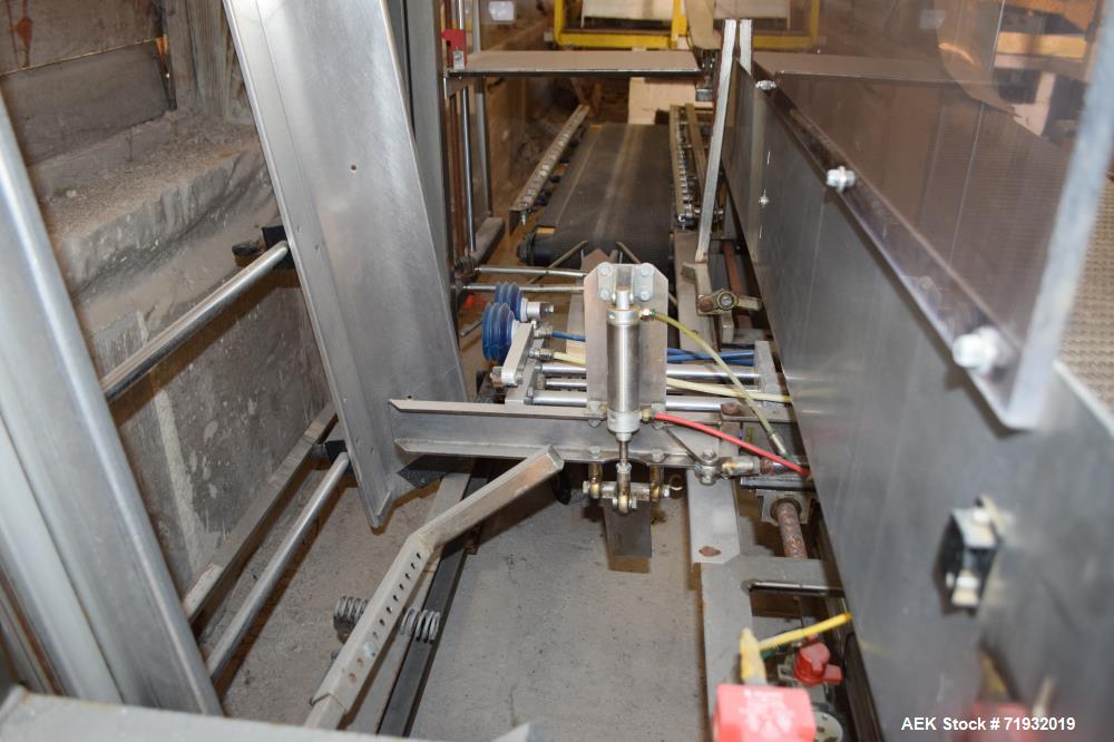 Used Combi Packaging Systems 3CE Case Erector. Includes a control panel with Allen-Bradley MicroLogix controller. 460/60/3, 30 amp. Serial# 3CE118816.