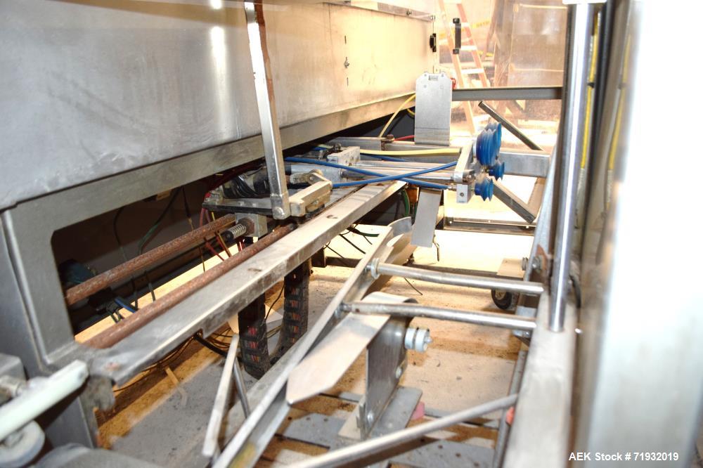 Used Combi Packaging Systems 3CE Case Erector. Includes a control panel with Allen-Bradley MicroLogix controller. 460/60/3, 30 amp. Serial# 3CE118816.