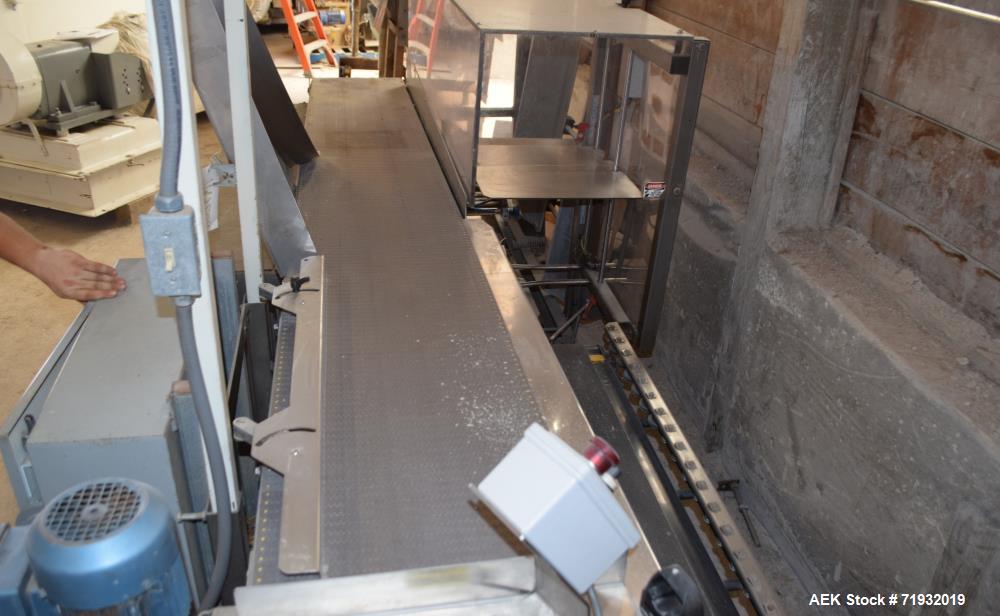 Used Combi Packaging Systems 3CE Case Erector. Includes a control panel with Allen-Bradley MicroLogix controller. 460/60/3, 30 amp. Serial# 3CE118816.