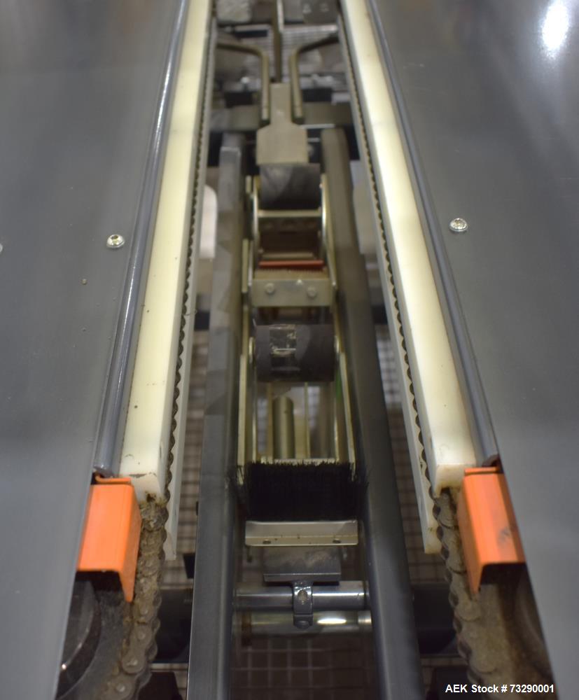 Used Loveshaw Little David CF50 Case Erector with 1-1/2" Wide Bottom Taper