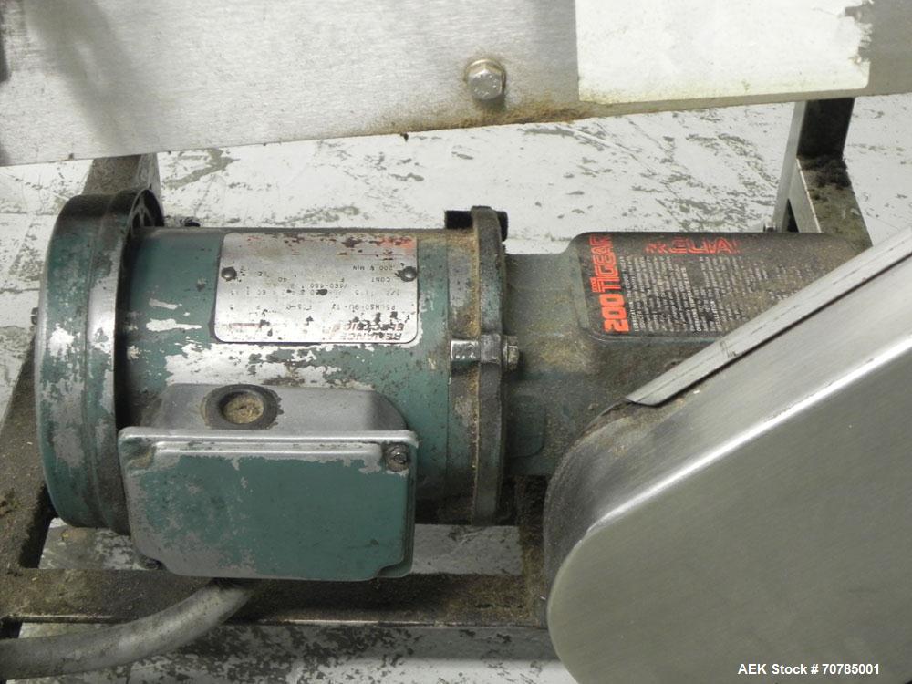 Used Combi Packaging Systems Model DPI Drop Case Packer. Has a model 2LD128 laner option. Capable of speeds up to 28 cases per minute. Has a case size range: (length) 4.5" - 24" (width) 4.5" - 16" (h...