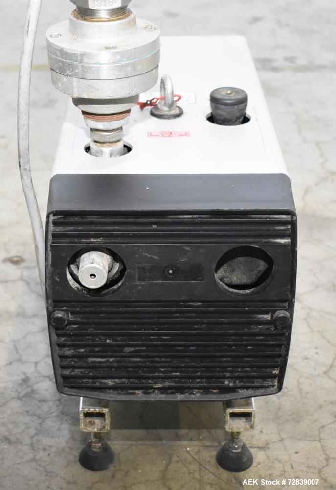 Used Bosch (Syntegon) Presto Robotic Top Load Robotic Case Packer capable of speeds up to 400 packages per minute.  Has a product size range: Length 2" to 7.9" or 50mm to 200mm, width .6" to 4.7" or ...