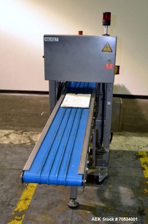 Used Blueprint Automation Semi-Automatic Bag Collator. Capable of speeds up to 140 bags per minute. Bag size range: Small wheel 4" to 8" wide x 5" to 16" high, large wheel 6"-12" wide x 8" to 22" hig...