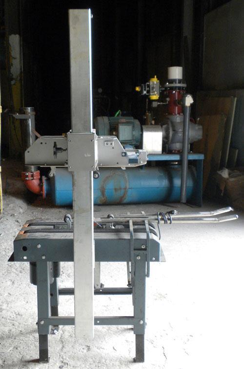 Used EZ-Tek Top and Bottom EZ-Taper Case Sealer, Model BB-2, Carbon Steel. Up to 30 cases per minute, minimum case size: length 4.5" to unlimited, width 4’’ to 22.5’’, depth 3.5’’ to 25.5’’. Manually...