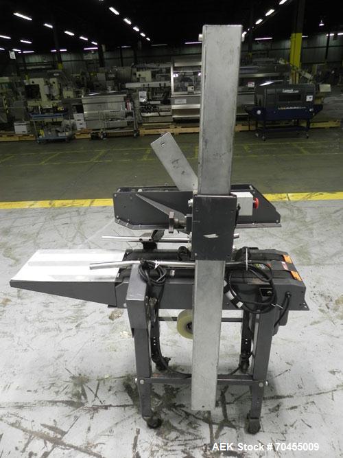 Used Loveshaw Little David Model LD7D Top and Bottom Case Taper. Case size range: Length 4-1/2" to unlimited, width 4-1/2" to 22", height 4-1/2" to 24". (2) Bottom belts, capable of speeds up to 80 f...