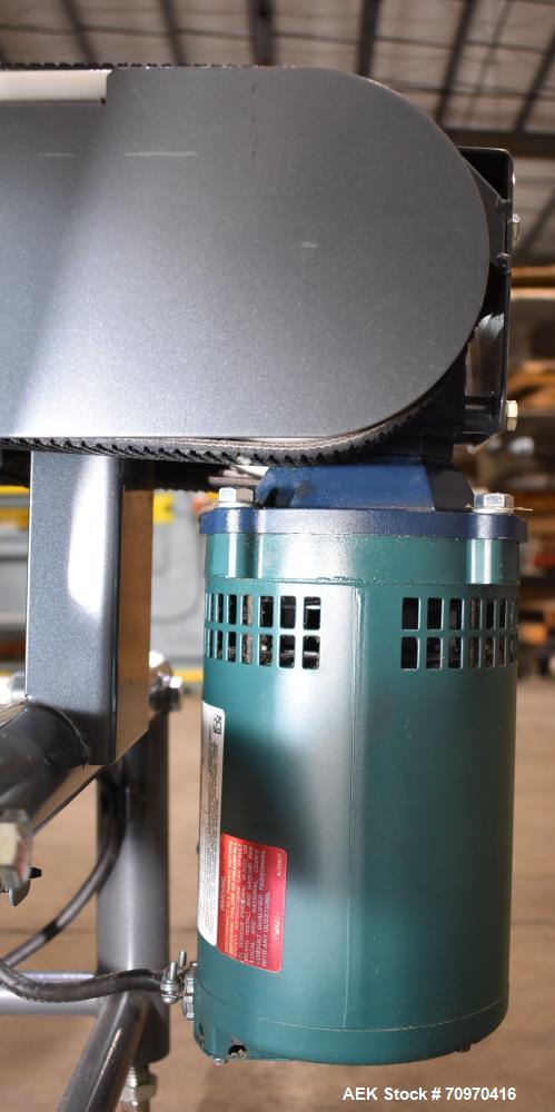 Used Loveshaw / Little David Model LDX/CRS Case Taper. Box Capacity: 4.5" to unlimited length x 5.5" to 27" width x 4.5" to 24" height. Operating belt speeds: 80 ft/min. Maximum roll diameter 15". Se...