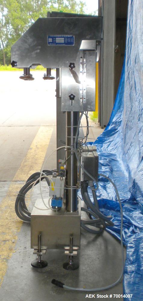 Used Hi Speed Mettler Toledo Container Checkweigher, Model SST1100SS-CM. Stainless steel side belt load cell mechanism with a weight range up to 50 pounds. Capable of speeds up to 250 packages per mi...