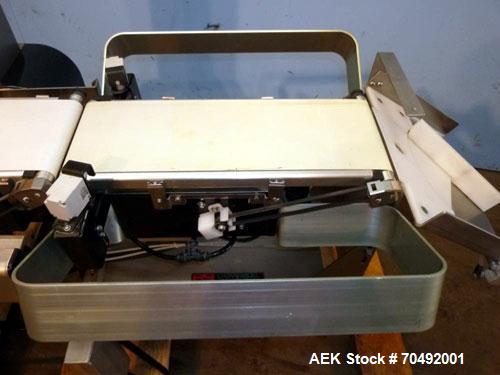 Used Ishida DACS Belt Checkweigher, Model DACS-W-003-SB/PB-I. Weighing range 3 to 300 gram, weighing speed maximum 330 WPM, weighing accuracy +/- 0.2g, minimum gradation 0.1g. Product dimensions:leng...