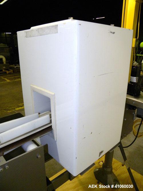 Used Mettler-Toledo Hi-Speed Checkweigher / Metal Detector combination, , Model CM60MM-BT, Serial #10518. Capacity 50 pounds, last running 1661 gram containers at 20 to 60 pieces per minute. (2) Sile...