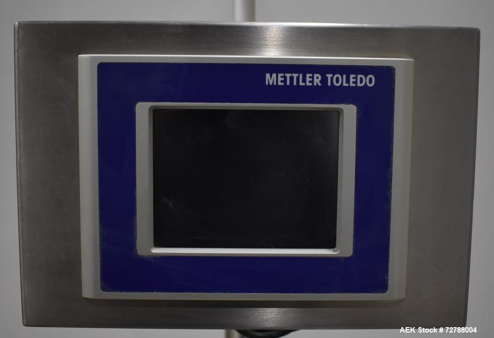 Gebraucht - Mettler-Toledo Safeline Hi-Speed Modell XE Kombination aus Metalldetektor und Kontrollwaage. Erreicht Geschwindi...